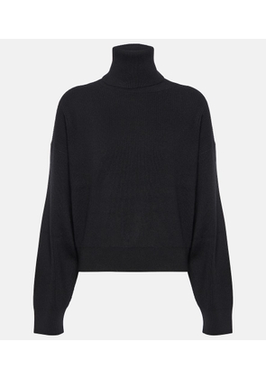 Brunello Cucinelli Wool, cashmere and silk turtleneck sweater
