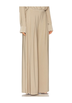 Norma Kamali Mens Pleat Pant in Taupe. Size L. Also in M, S, XL, XS.