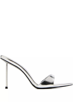 Femme La 100mm Whiskey metallic stiletto mules - Silver