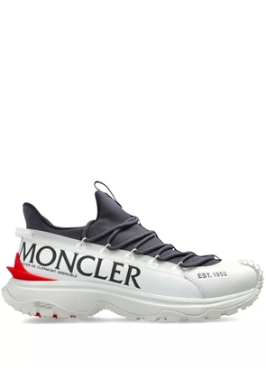 Moncler logo-print sneakers - White