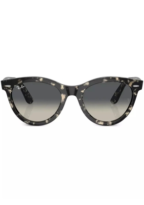 Ray-Ban Wayfarer Way round-frame sunglasses - Grey