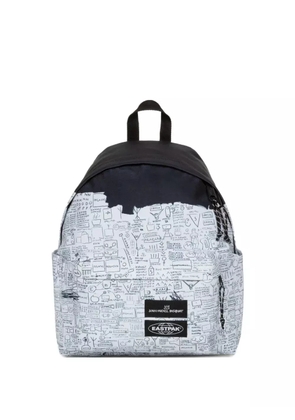 Eastpak x Basquiat Pegasus Day Pakr backpack - White