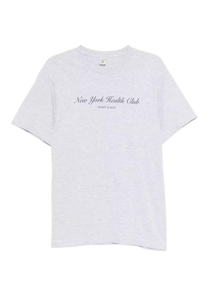 Sporty & Rich New York Health Club graphic tee - Grey