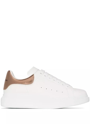 Alexander McQueen Oversized leather sneakers - White