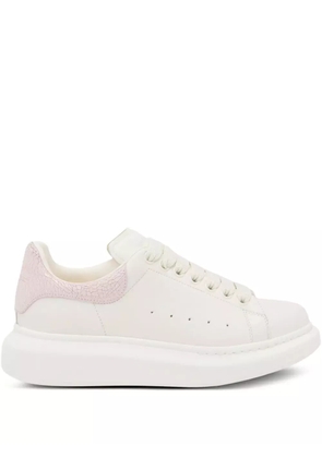 Alexander McQueen Oversize leather panelled sneakers - White