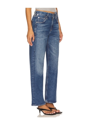 Citizens of Humanity Lindz Easy Straight in Blue. Size 23. Also in 24, 25, 26, 27, 28, 29, 30, 33, 34.