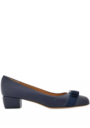 Ferragamo Vara 30mm leather pumps - Blue