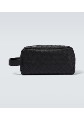 Bottega Veneta Intrecciato leather wash bag