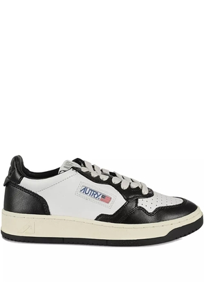 Autry Medalist leather sneakers - White