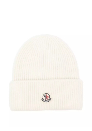 Moncler ribbed wool hat - White