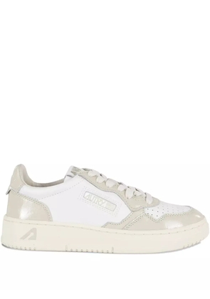 Autry Medalist leather sneakers - White