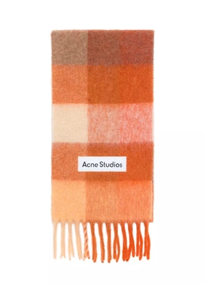 Acne Studios checked fringed scarf - Orange