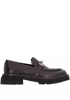 Ferragamo Gancini-buckle loafers - Black