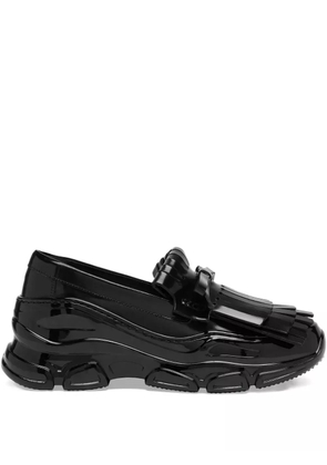Simone Rocha Tracker fringe patent-leather loafers - Black