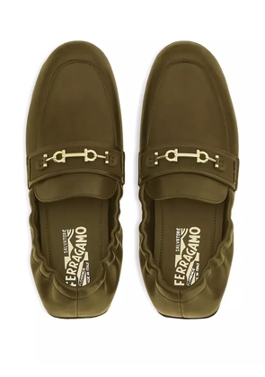 Ferragamo Gancini-detail leather loafers - Green