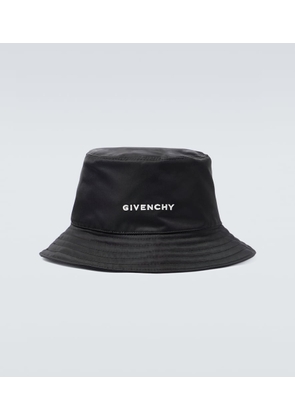Givenchy Logo nylon bucket hat