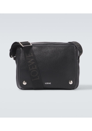 Loewe Pebble Medium leather shoulder bag