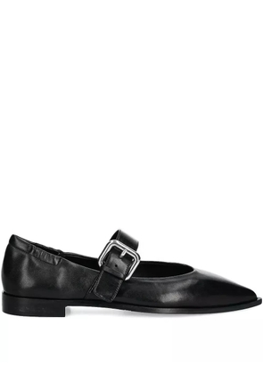 BILLI BI pointed-toe buckle flat pumps - Black