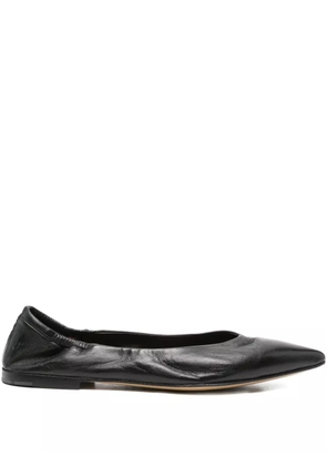 Pomme D´Or Glove pointed-toe leather ballet flats - Black