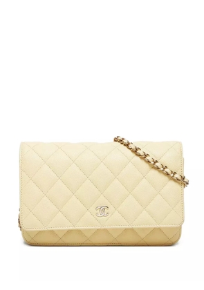 CHANEL Pre-Owned 2021 mini Flap shoulder bag - Yellow