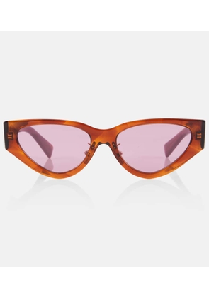 Miu Miu Logo cat-eye sunglasses