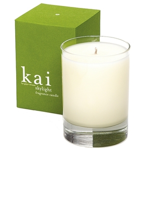 kai Skylight Candle in NA.