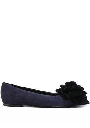 AGL flower-embellished suede flat pumps - Blue