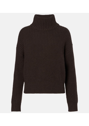 Lisa Yang Julina cashmere turtleneck sweater