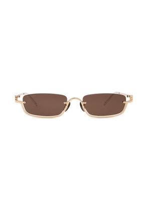 Gucci Rectangular Sunglasses in Gold & Brown - Brown. Size all.