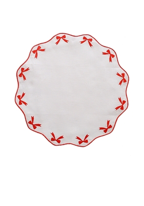 Chefanie Red Bow Placemat in White.