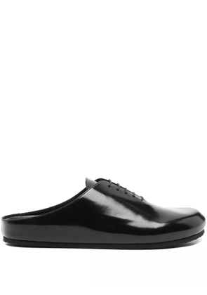 Jacquemus lace-up patent leather mules - Black