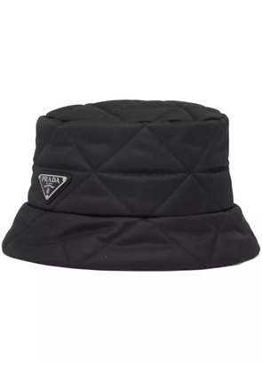 Prada triangle-logo quilted bucket hat - Black