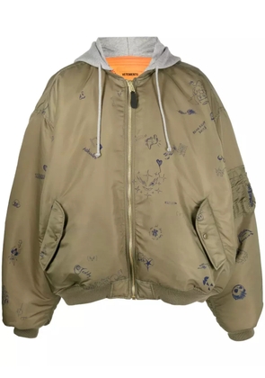 VETEMENTS doodle-print bomber jacket - Green
