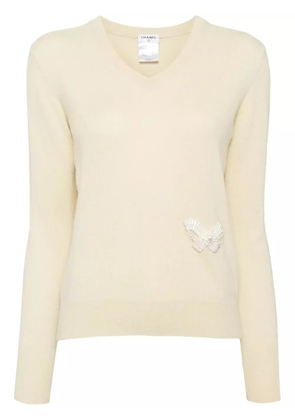CHANEL Pre-Owned 2000s butterfly appliqué cashmere jumper - Neutrals