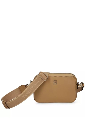 Tommy Hilfiger logo-plaque camera bag - Neutrals