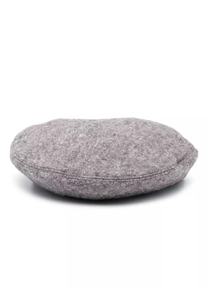 Emporio Armani logo-tape knitted beret - Grey