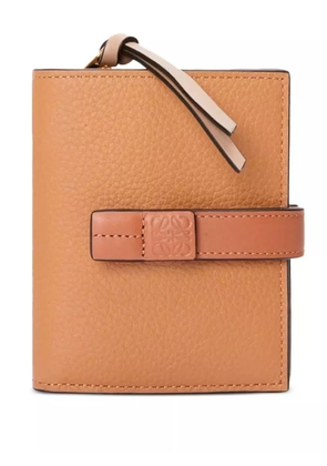 LOEWE logo-debossed wallet - Neutrals