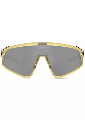 Oakley Latch Panel shield-frame sunglasses - Gold