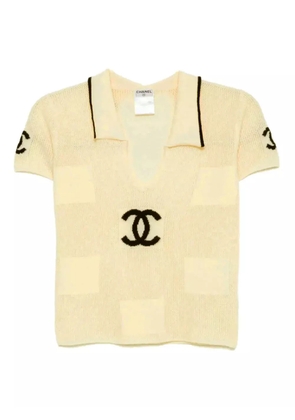 CHANEL Pre-Owned 2001 short-sleeved knitted T-shirt - Neutrals