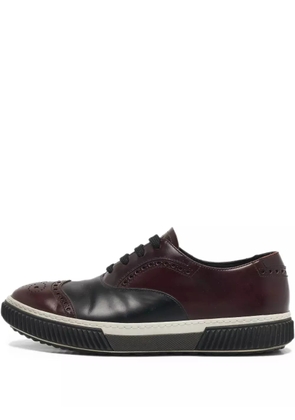 Prada Pre-Owned brogue-detail sneakers - Red