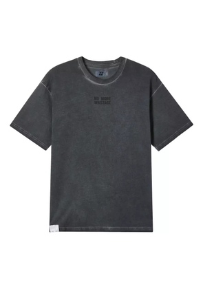 izzue embroidered-detail T-shirt - Grey