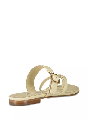 Manolo Blahnik Thalusa buckle-fastening leather sandals - Neutrals