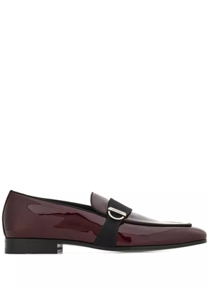 Ferragamo Gancini-plaque patent loafers - Red