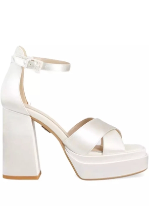 Buffalo Bonny Cross sandals - White