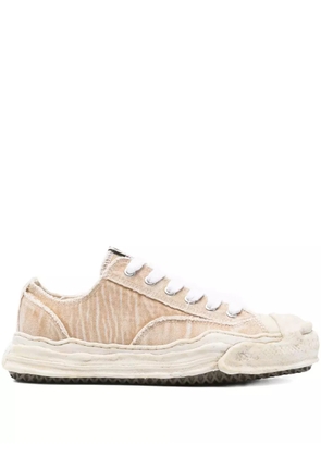 Maison MIHARA YASUHIRO canvas low top sneakers - Neutrals