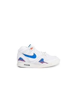 Air Tech Challenge 2 Sneakers