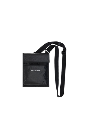 Explorer Shoulder Bag