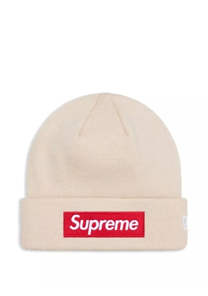 Supreme x New Era® box logo beanie - Neutrals