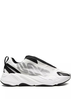 adidas Yeezy YEEZY 700 MNVN 'Laceless Analog' sneakers - White