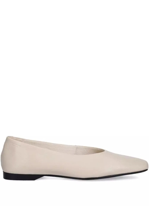 VAGABOND square-toe ballet flats - White